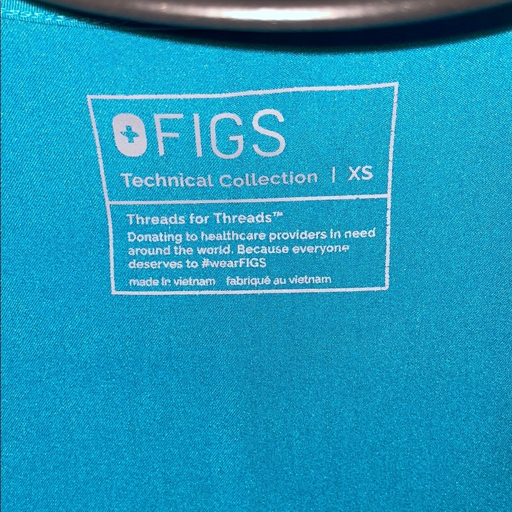 Blue fig Scrub Set with Zamora pants and caterinia scrub top XS/SM - Picture 7 of 13